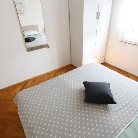 Sabina More Apartment