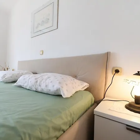 Sabina More Apartment *